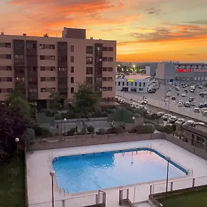 Deyanira Suite, Aeropuerto, Ifema Apartment